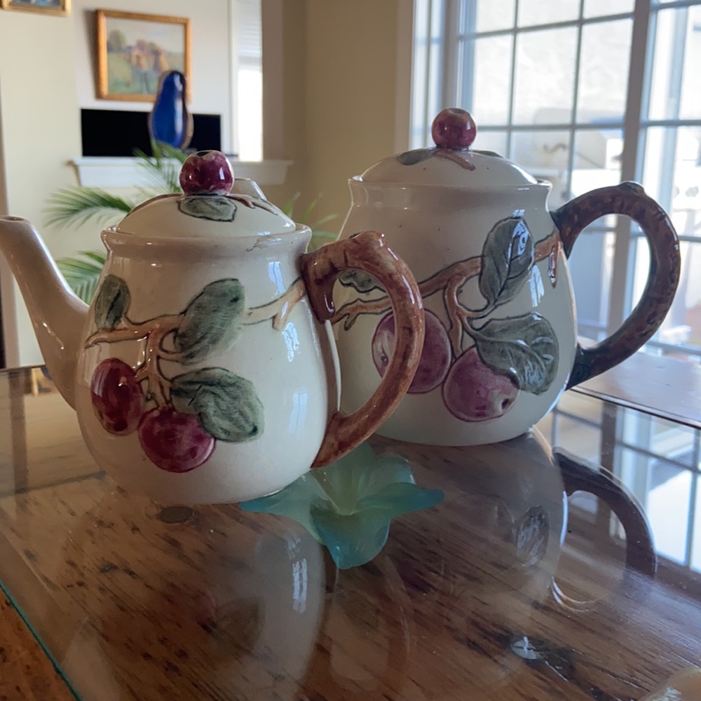 Weller teapot set